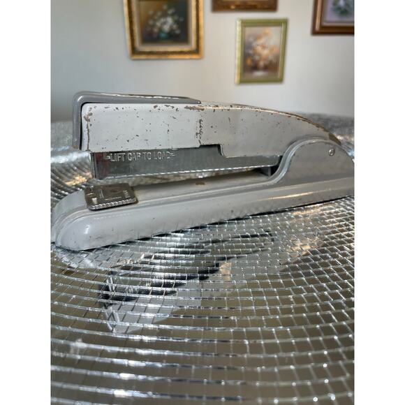 Vintage Swingline Stapler Gray 747 Mid Century Modern USA 8 in - Picture 3 of 9